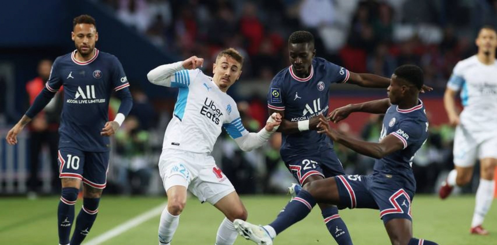 包含关键时刻法甲传出新动向，皇家马德里豪取连胜，管理层表态——目标明确，心理建设被强调的词条-九游游戏平台